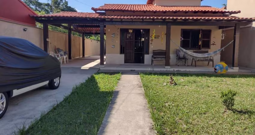 Casa para Venda em Saquarema, Itaúna, 4 dormitórios, 2 suítes, 3 banheiros, 2 vagas
