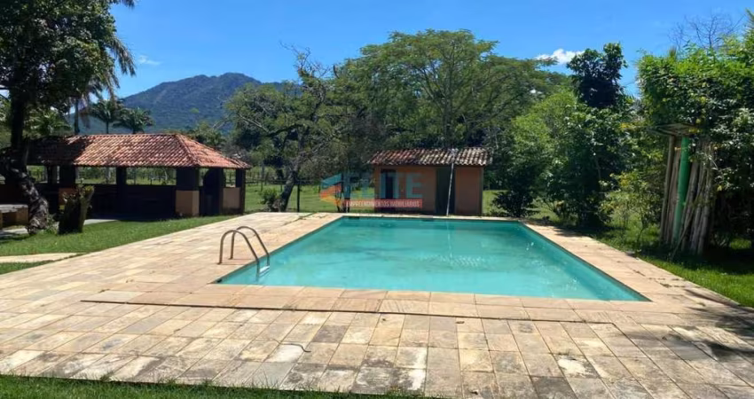 Sítio para Venda em Saquarema, Engenho Grande (Bacaxá), 5 dormitórios, 2 suítes, 2 banheiros, 5 vagas