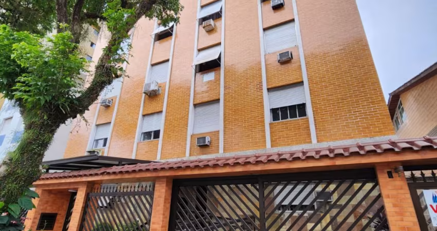 Oportunidade no Embaré! 2 c/dep, gar, elevador, sala 2 amb, cond baixo