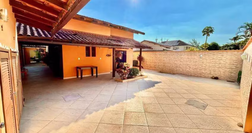 Casa à venda em Rio de Janeiro, Jacarepaguá, com 3 quartos, com 262 m², Eldorado