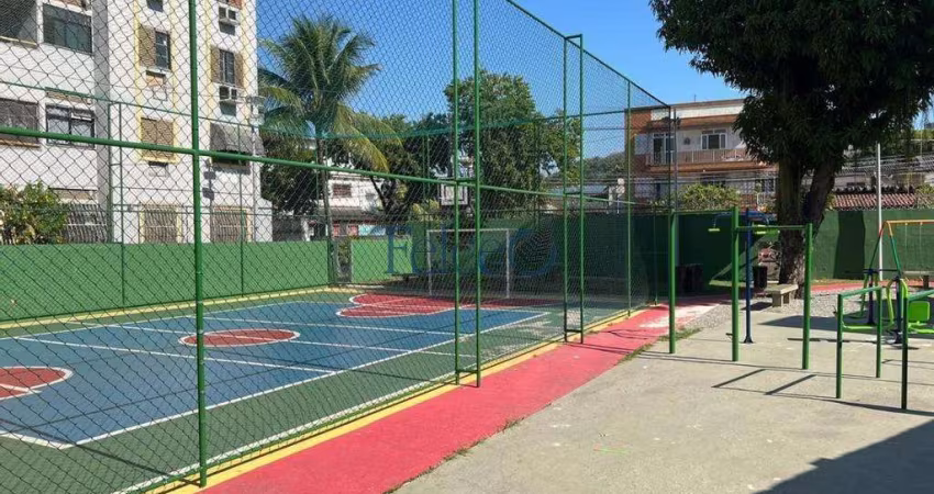 Apartamento com 2 dormitórios à venda, 53 m² por R$ 225.000 - Taquara - Rio de Janeiro/RJ