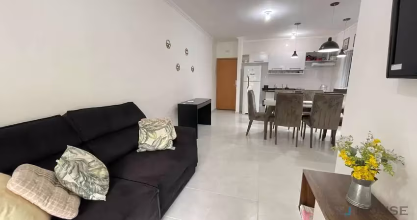 Apartamento com 02 dormitórios sendo 01 suíte nas Toninhas em Ubatuba.