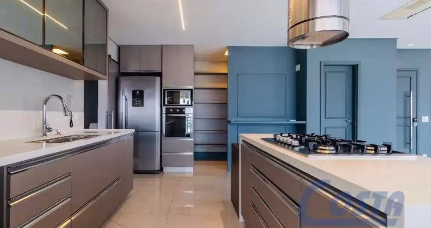 Apartamento na Cobertura em Campo Belo - São Paulo, SP