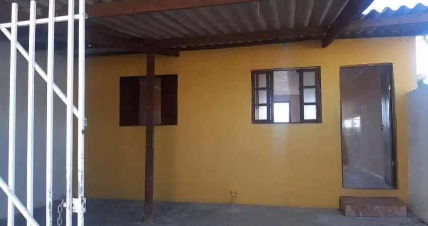 São duas casas no mesmo terreno com 2 dormitórios à venda, 120 m² por r$ 300.000 - jardim são luís - suzano/sp