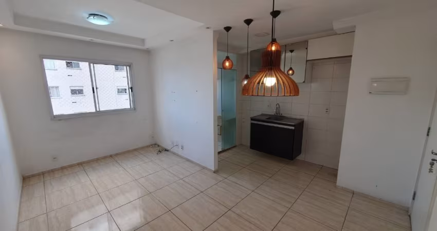 Apartamento 2 Dorms, 51m², Reformado, Condomínio Clube no Centro de Barueri