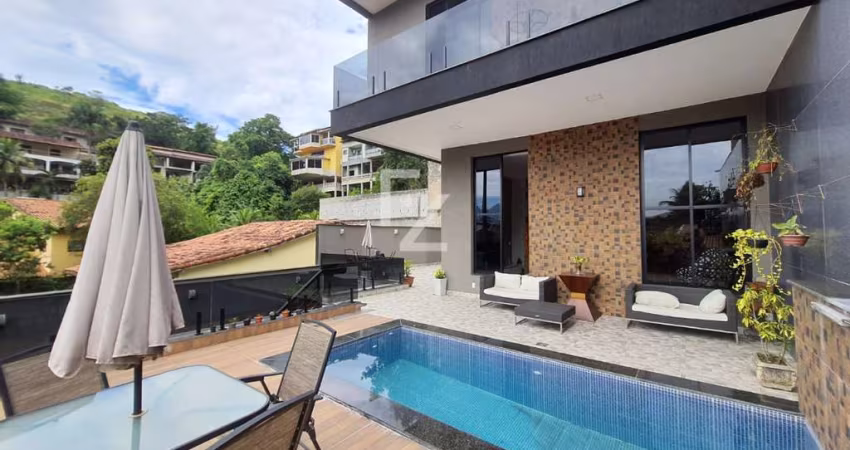 Casa cinematográfica na Taquara PORTEIRA FECHADA | 3 Suítes + Dep. Completa