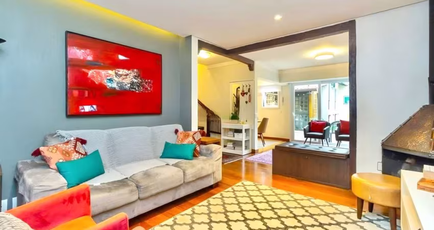R$ 1.200.000 - BELA CASA EM CONDOMÍNIO - 300M2 - 3 DORM - VISTA - PÁTIO - 5 VAGAS