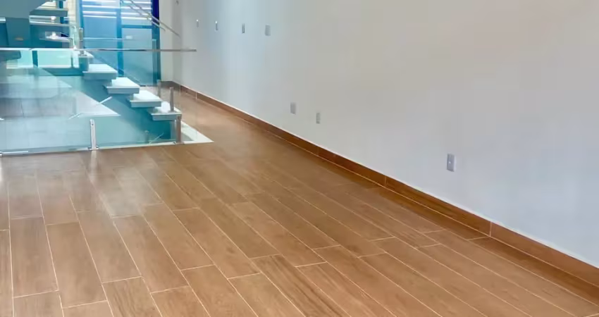 Lindo sobrado novo com 137 mts², 3 suítes, 3 vagas de garagem e quarto de visitas  na casa verde