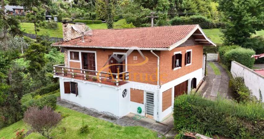 Casa Espaçosa em Meio à Natureza – 1.229m² de Terreno e Potencial para Personalização