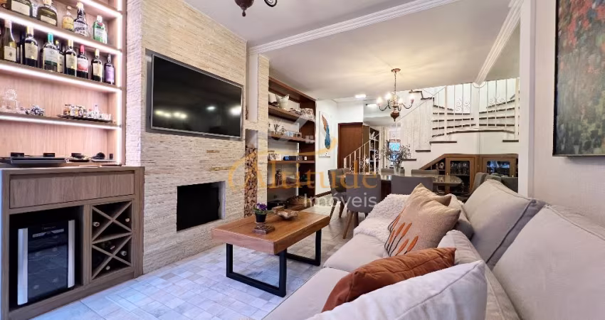 Casa Triplex Mobiliada no Condomínio Vernon Village – Capivari
