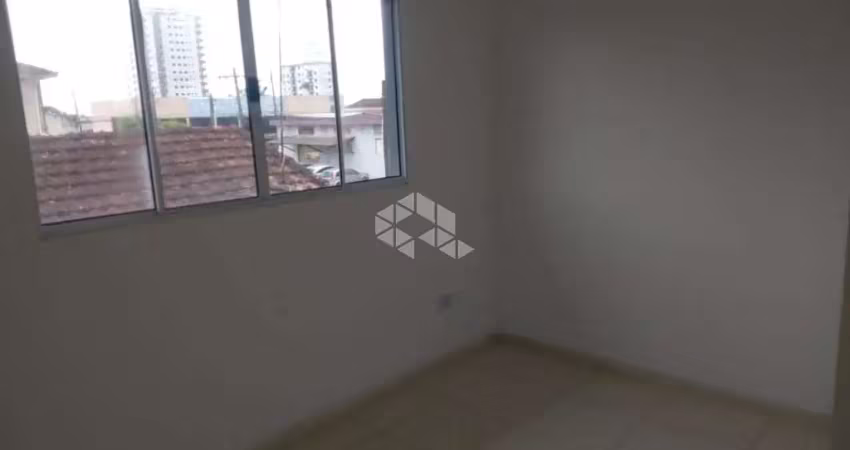 Casa de condominio na praia grande, bairro solemar, com 2 quartos e 1 vaga