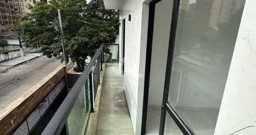 Casa de condominio a venda na praia grande, bairro aviação com  2 quartos, sacada e 1 vaga