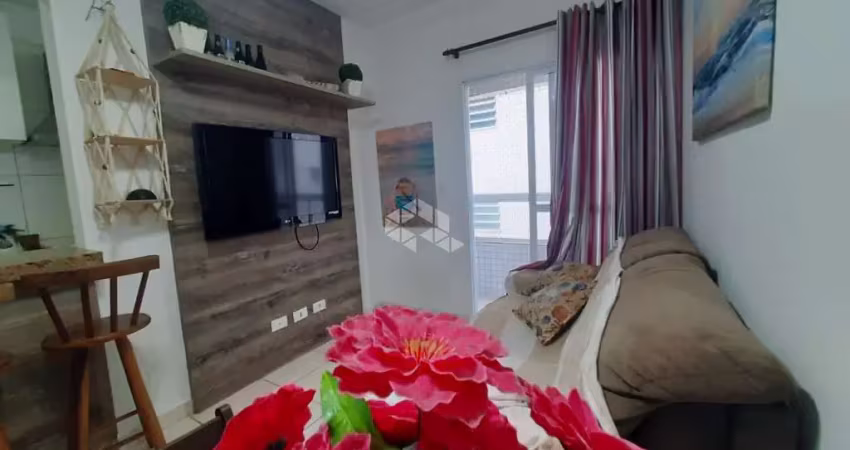 Apto com sacada a venda em vila mirim praia grande sp 50 mts da praia
