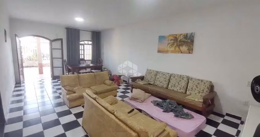 Casa a venda em mongagua, bairro florida mirim, com 5 quartos, 2 suites e 6 vagas