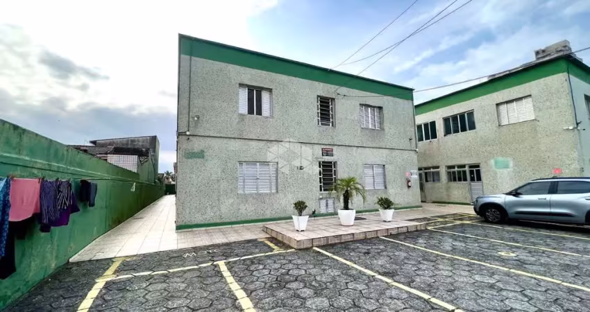 Kitnet à venda - praia grande, caiçara, com 1 quarto e 1 vaga