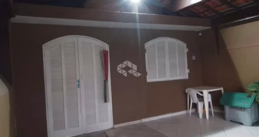 Casa à venda na praia grande, bairro boqueirão, com 2 quartos e 2 vagas