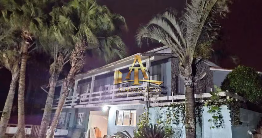 Casa 600m² em terreno de 1.200m² no Condomínio Morada do Sol na Aldeia da Serra à venda por R$ 1.650.000,00