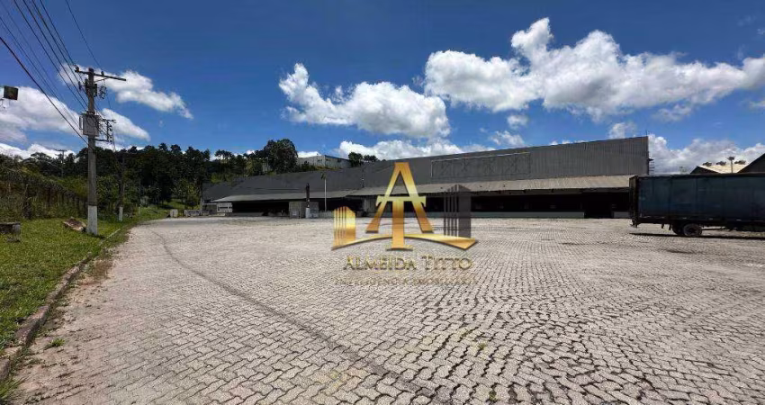 Galpão para alugar, 10750 m² - Itapevi em São Paulo - Confira!