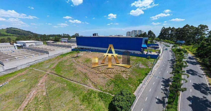 Área à Venda com 4.455 m² no Centro Empresarial Tamboré em Santana de Parnaíba - São Paulo