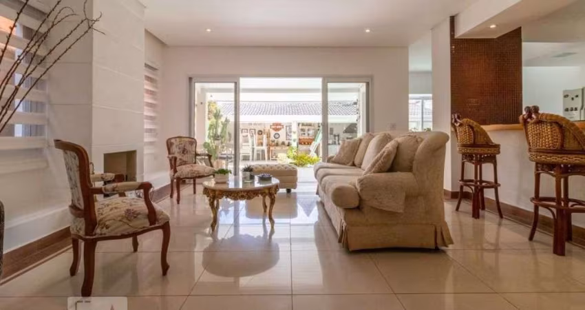 Casa com 3 dormitórios para alugar, 360 m² por R$ 18.865,00/mês - Alphaville 06 - Santana de Parnaíba/SP