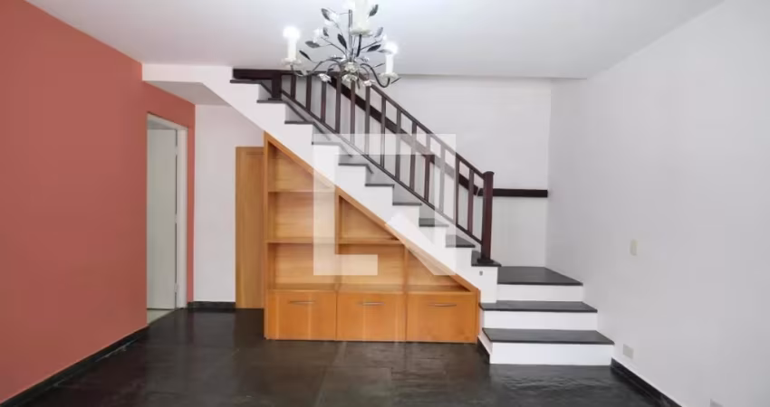 Casa à venda com 100m², 3 quartos e 2 vagas