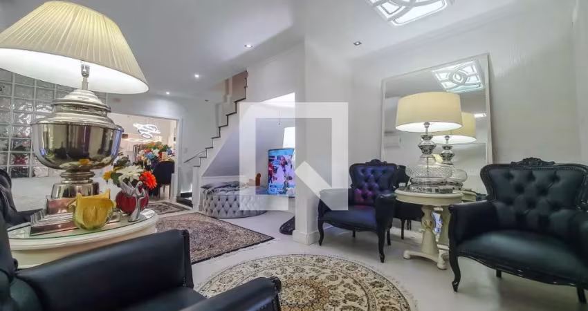 Casa de Luxo à venda com 201 m², 4 quartos e 2 vagas