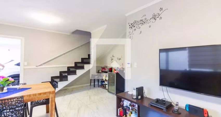 Casa à venda com 230m², 3 quartos e 2 vagas