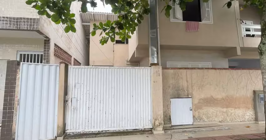 Kitnet para locação anual no jardim iate clube em  balneário camboriú