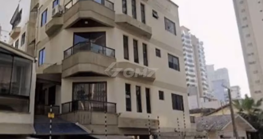 Apartamento semi mobiliado  com 2 dormitórios  para locação anual no  centro de balneário camboriú,