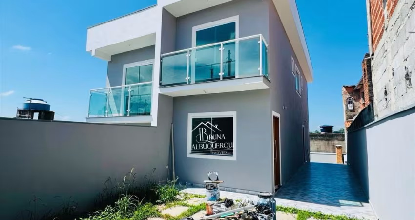 Casa à Venda em Itaquaquecetuba Residencial Scaffidi com 2 Suítes e quintal com Churrasqueira