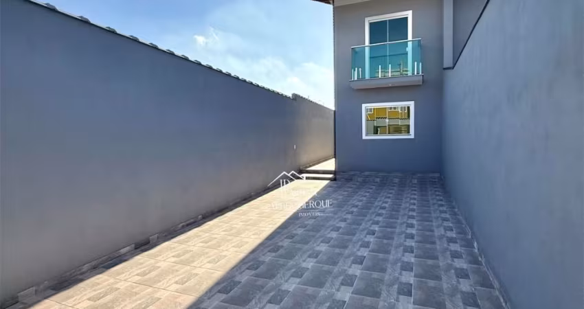 Casa à Venda em Itaquaquecetuba com 2 Quartos e 4 vagas de Garagem