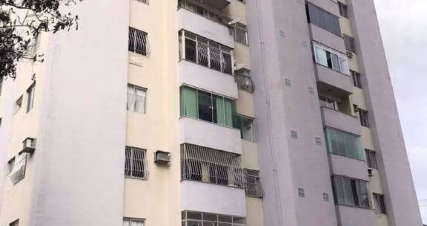 Apartamento em Centro  -  Campos dos Goytacazes