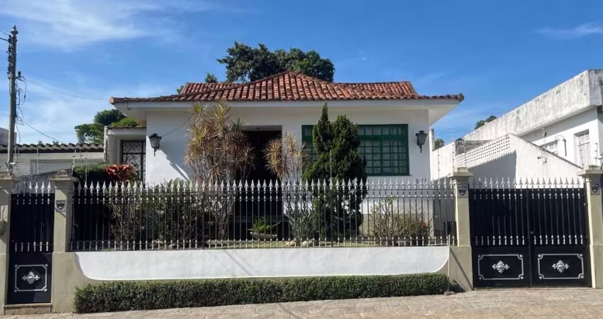 Casa em Centro  -  Campos dos Goytacazes