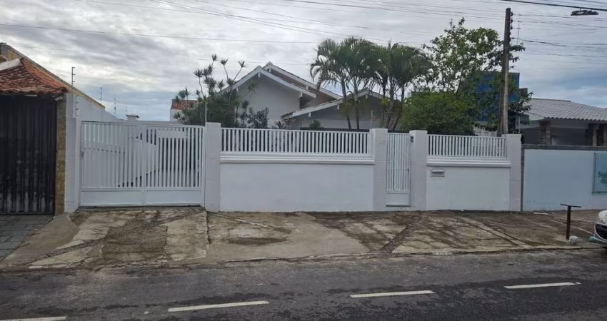Casa em Parque Califórnia  -  Campos dos Goytacazes