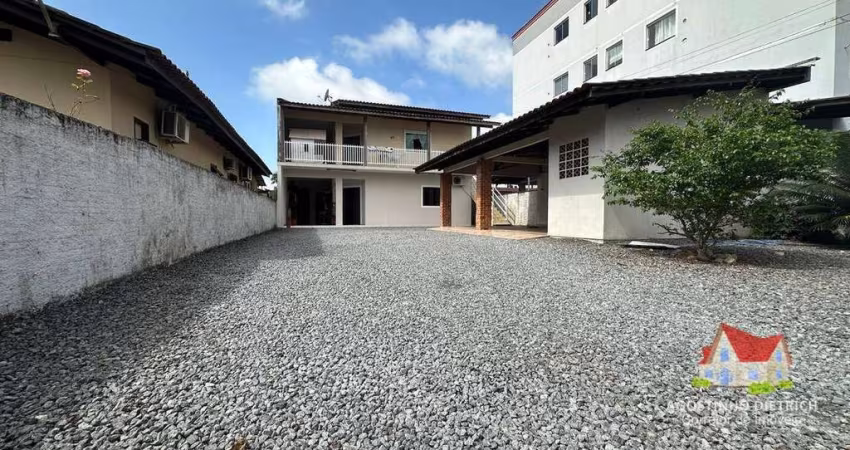 Sobrado Residencial C/02 Aptos de 03 Quartos+Moveis Planejados+Area C/Churrasqueira No Bairro Aventureiro!