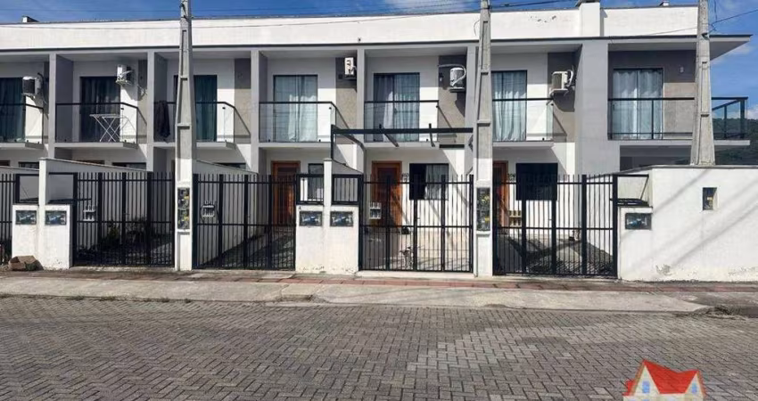 Sobrado Geminado C/02 Quartos C/Otima Localizacao + Vaga de Garagem No Bairro Aventureiro !