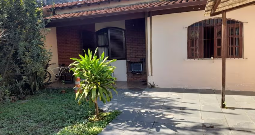 Casa 2 quartos em Itaipú