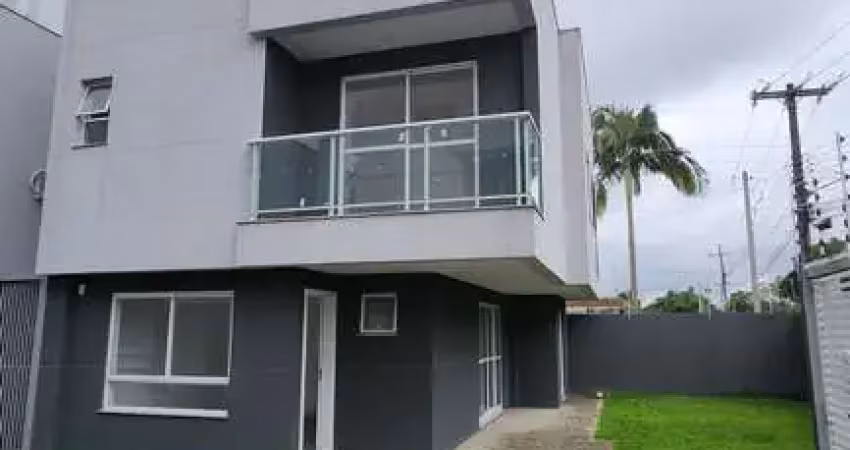 Sobrado com terraço à venda no portão não geminados
