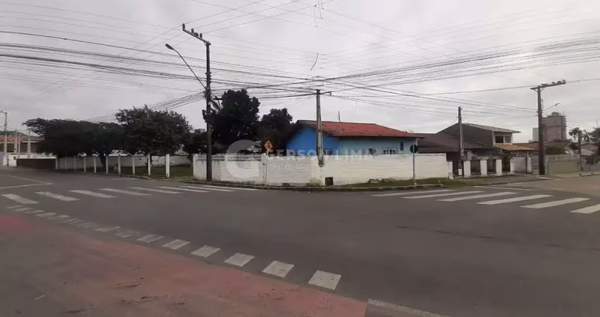 Terreno à venda no Armação, Penha 