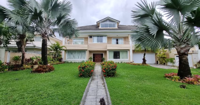 BELÍSSIMA CASA COND: MANSÕES DA BARRA DA TIJUCA