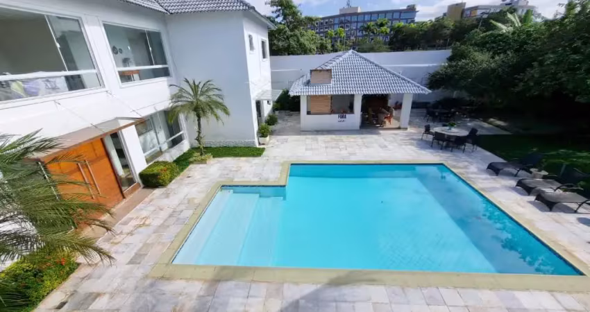 Condomínio arouca com 5 suítes e 9 banheiros à venda, 700 m²