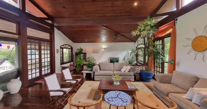 Linda casa aconchegante no cond: maramar recreio dos bandeirantes