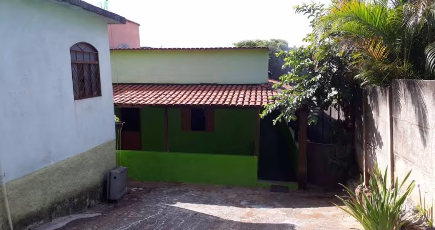 Casa com 3 quartos à venda no Novo Progresso, Contagem 