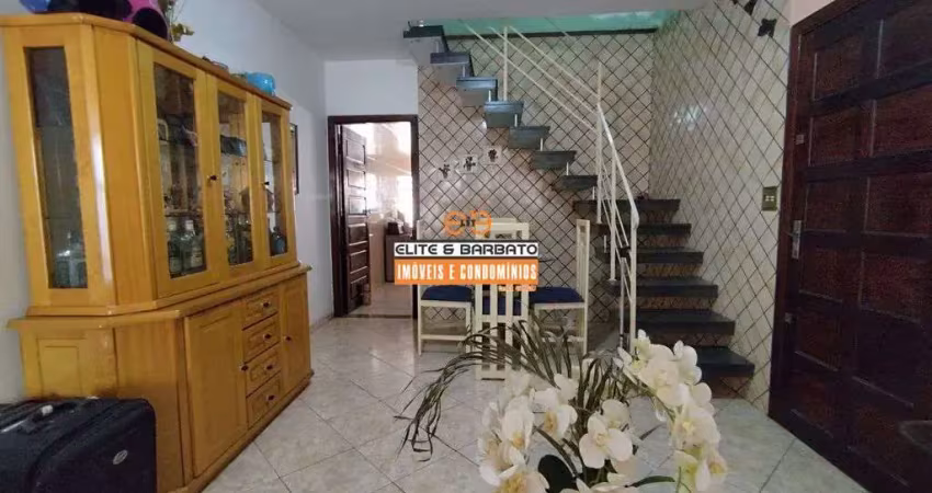 Sobrado Amplo com 3 Dormitórios – Rua Antônio Pott, Centro, Diadema!