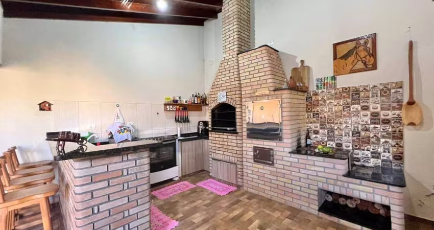 Casa com 3 dormitórios à venda, 192 m² por R$ 390.000,00 - Jardim Nobre - Rolândia/PR