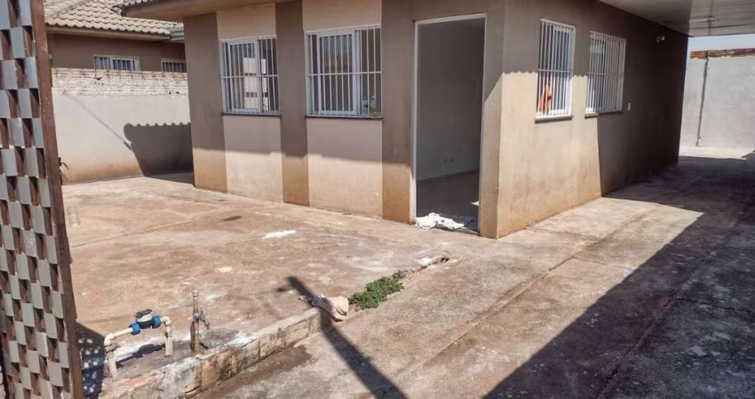 Casa com 2 quartos à venda no Conjunto Habitacional Tomie Nagatani, Rolândia 