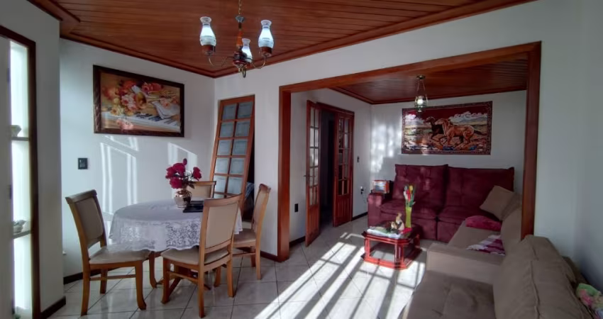 Belíssima Casa em Barreiros  - São José - SC