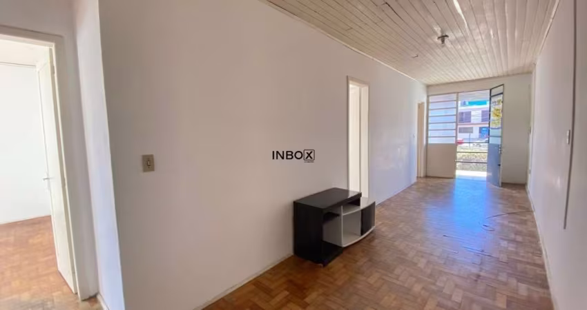 INBOX CIA IMOBILIÁRIA ALUGA - Sala comercial com 100 m² junto à Academia 26 Fit.