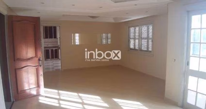 INBOX CIA IMOBILIÁRIA VENDE - Apartamento SEMI-MOBILIADO de três dormitórios no bairro Centro.