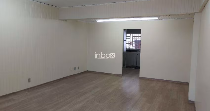 INBOX CIA IMOBILIÁRIA ALUGA: Sala comercial no centro de Bento Gonçalves.